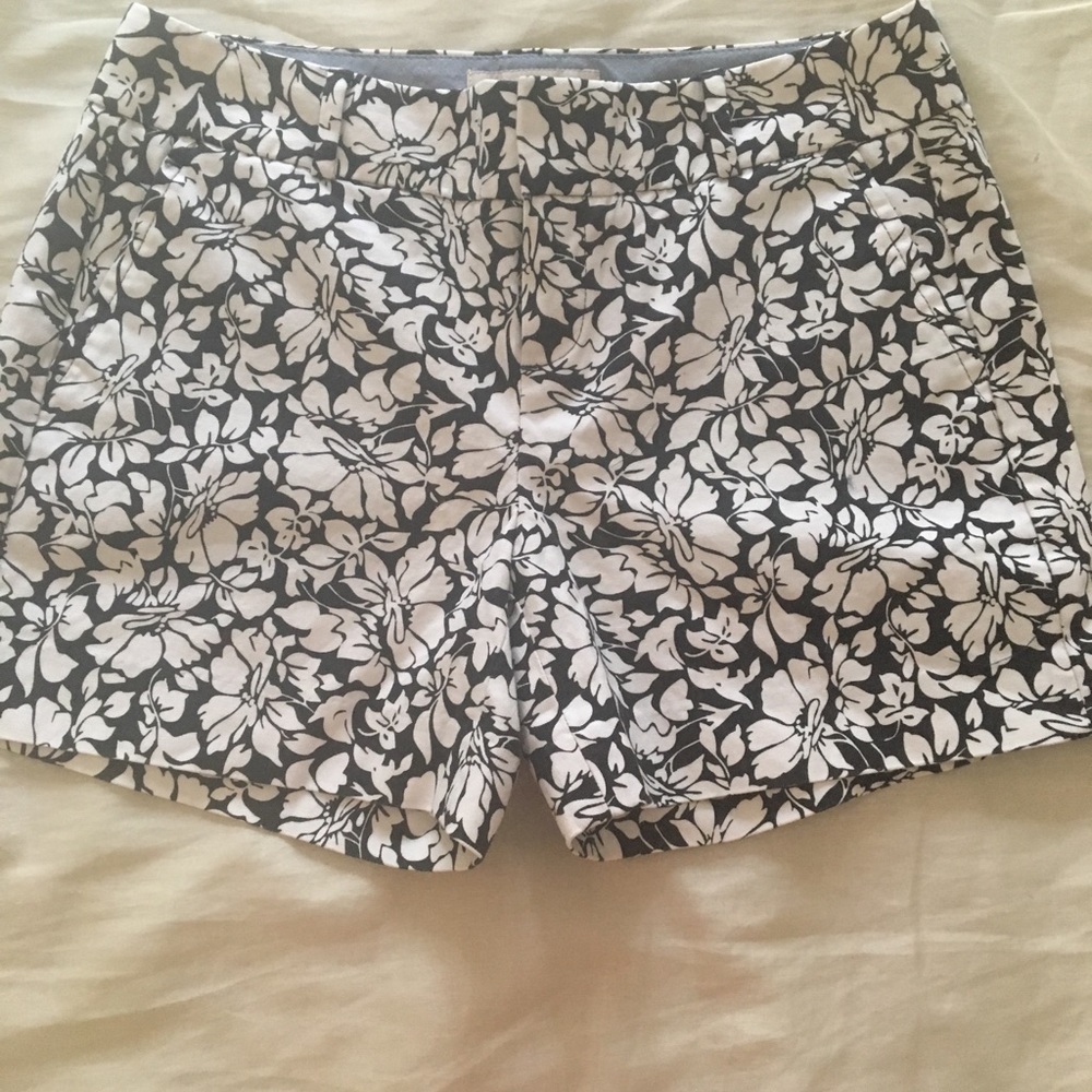 Banana Republic shorts. Size 0 petite.